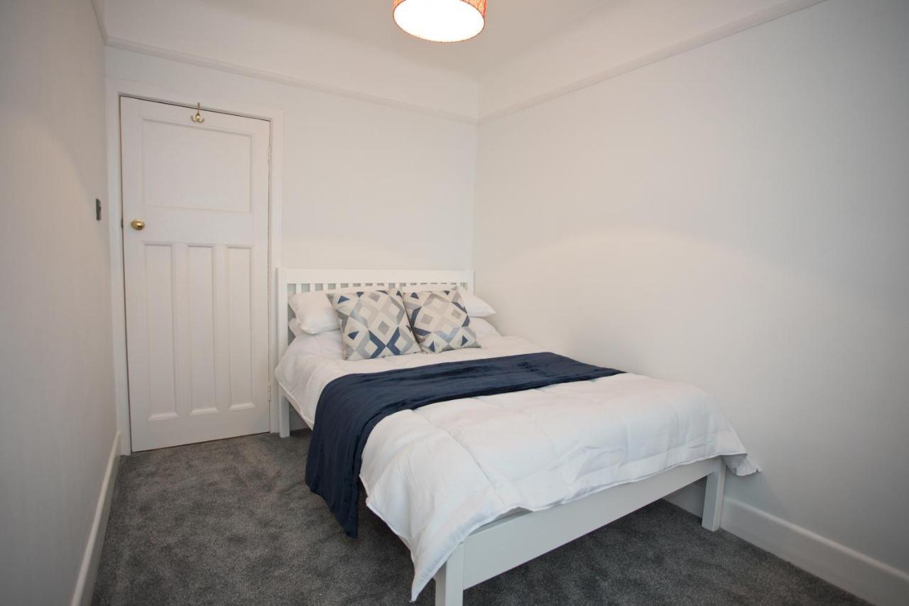 פול Beach Apartment In Sandbanks מראה חיצוני תמונה
